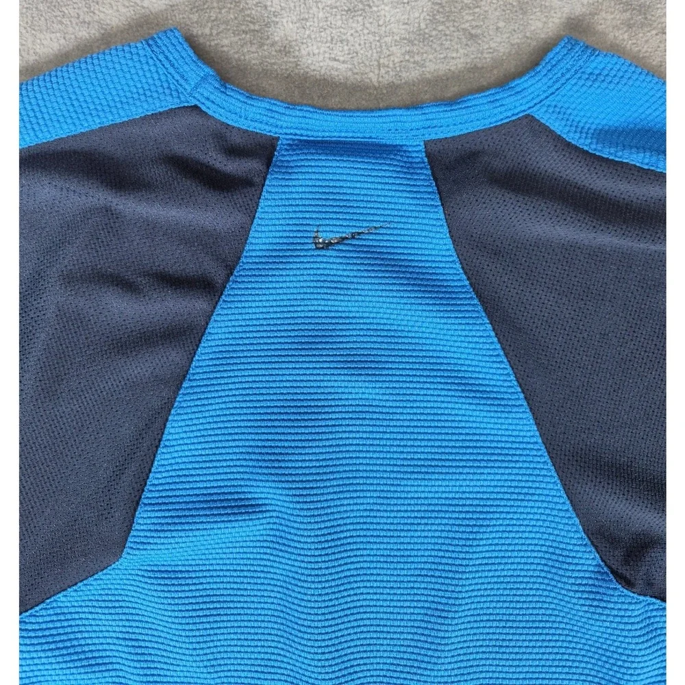 Nike Sphere Dry Mens Medium Blue Short Sleeve Athletic Training Shirt Raglan